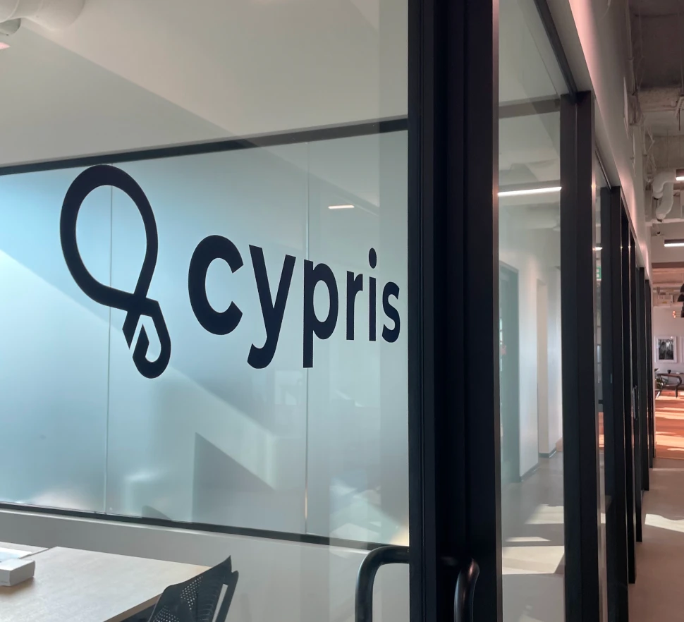 オフィス内のCypris会議室
