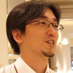 村田 賢一郎氏